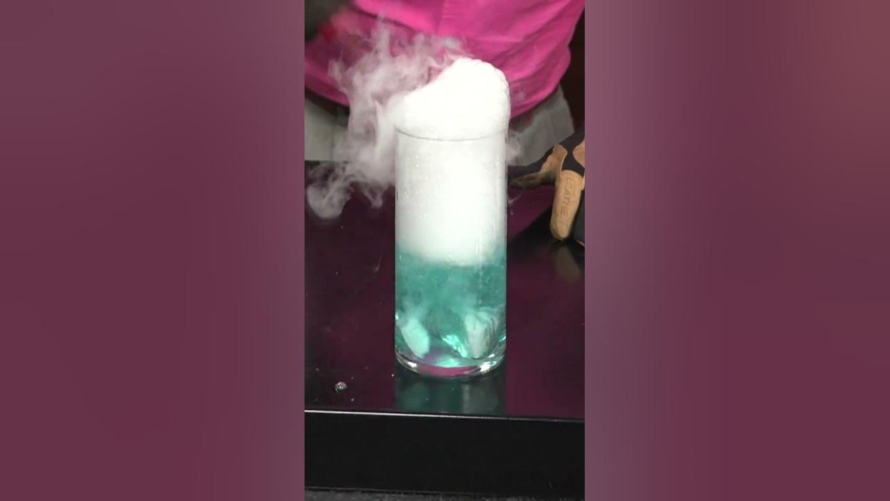 dry ice bubbling potion experiment
