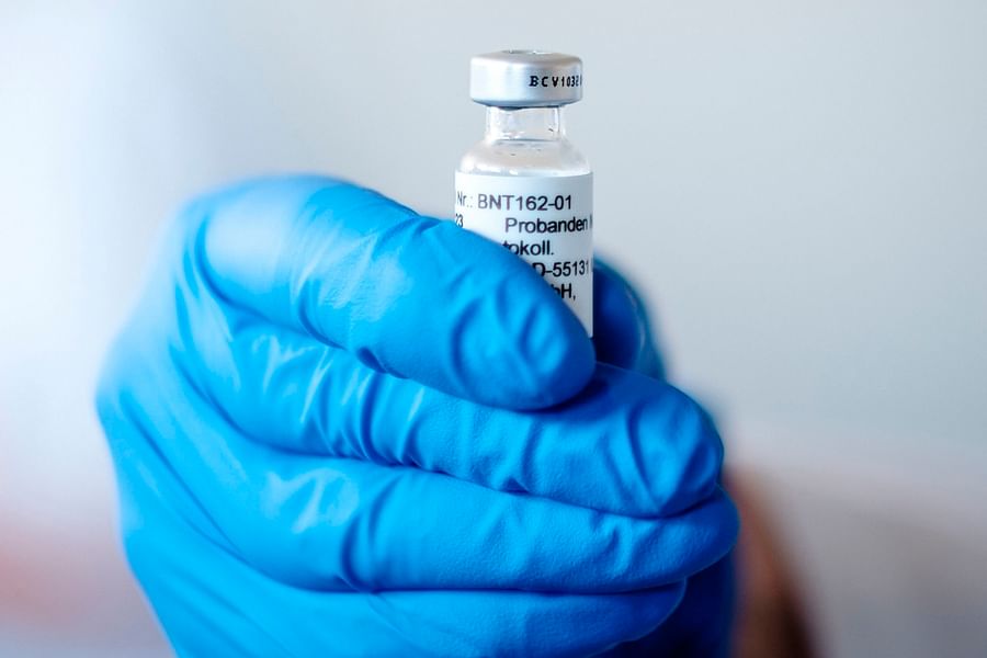 Portable Dry Ice Freezer for vaccines