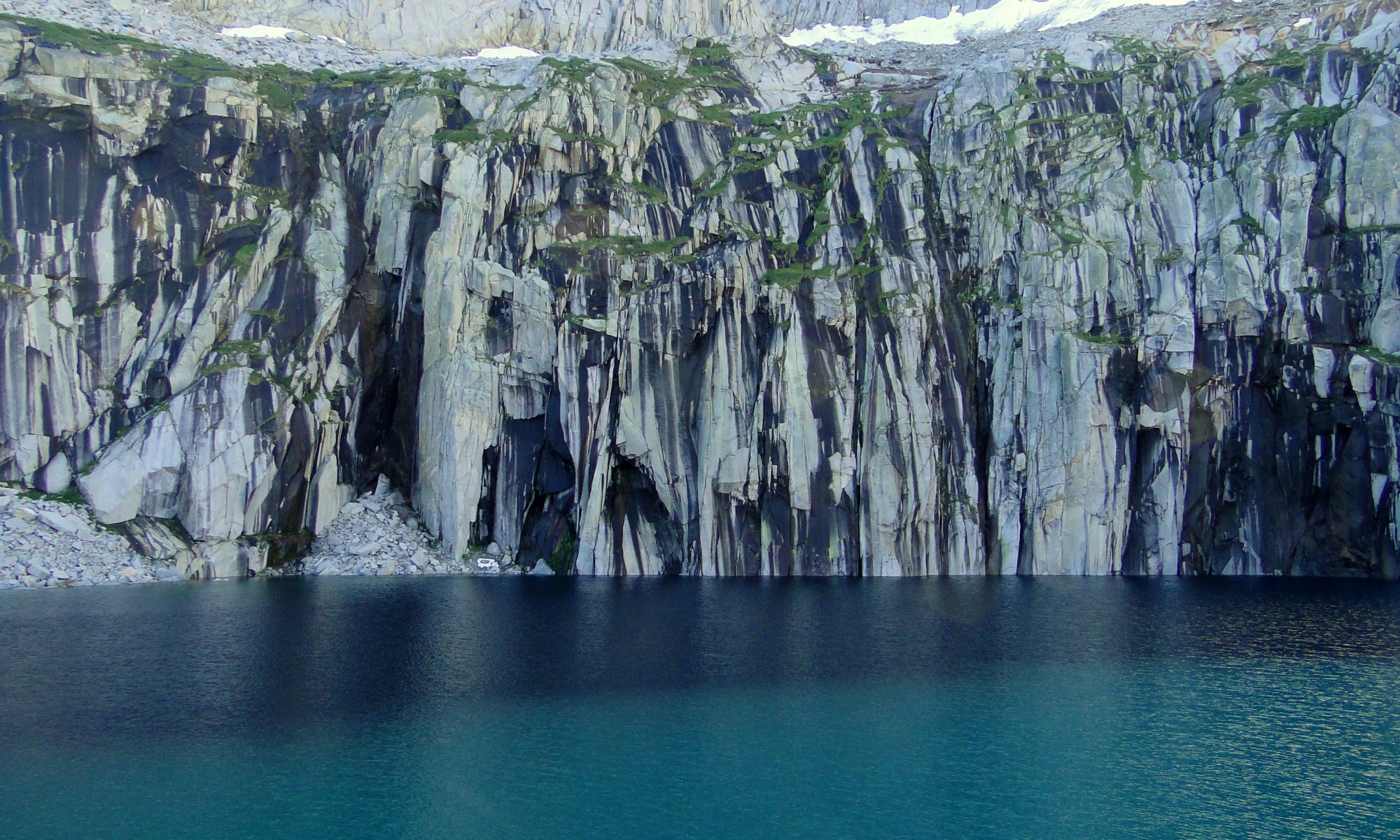 enchanted river dry ice effect