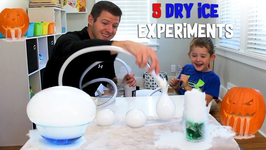 Home science experiment with dry ice