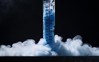 How cold is the vapor from dry ice?